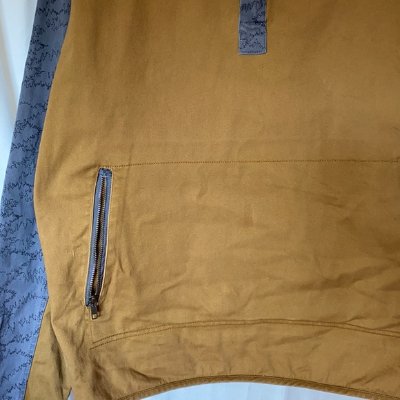 Kavu half zip, pull over jacket. - Picture 5 of 8